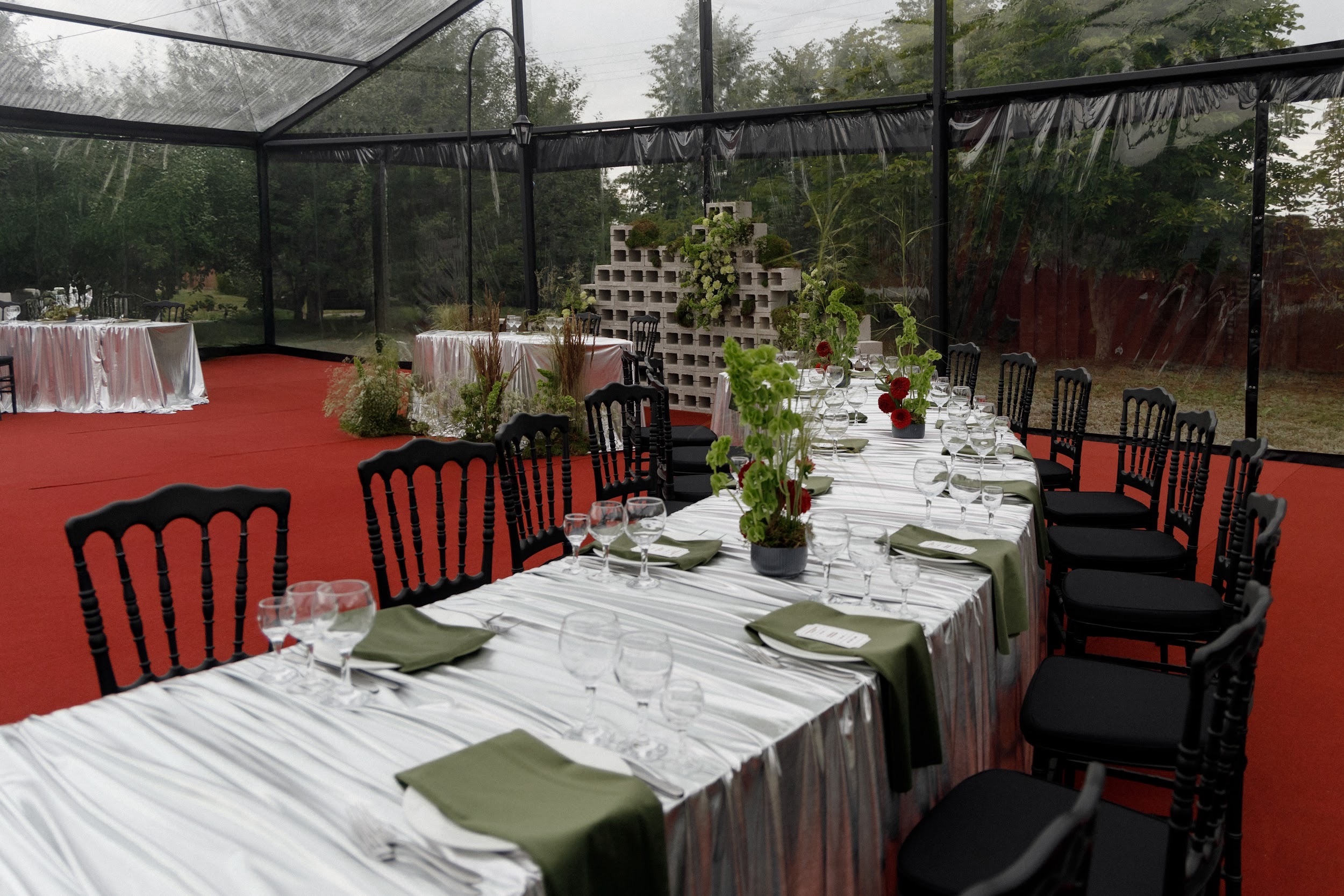 Остановка - ЛЮБОВЬ