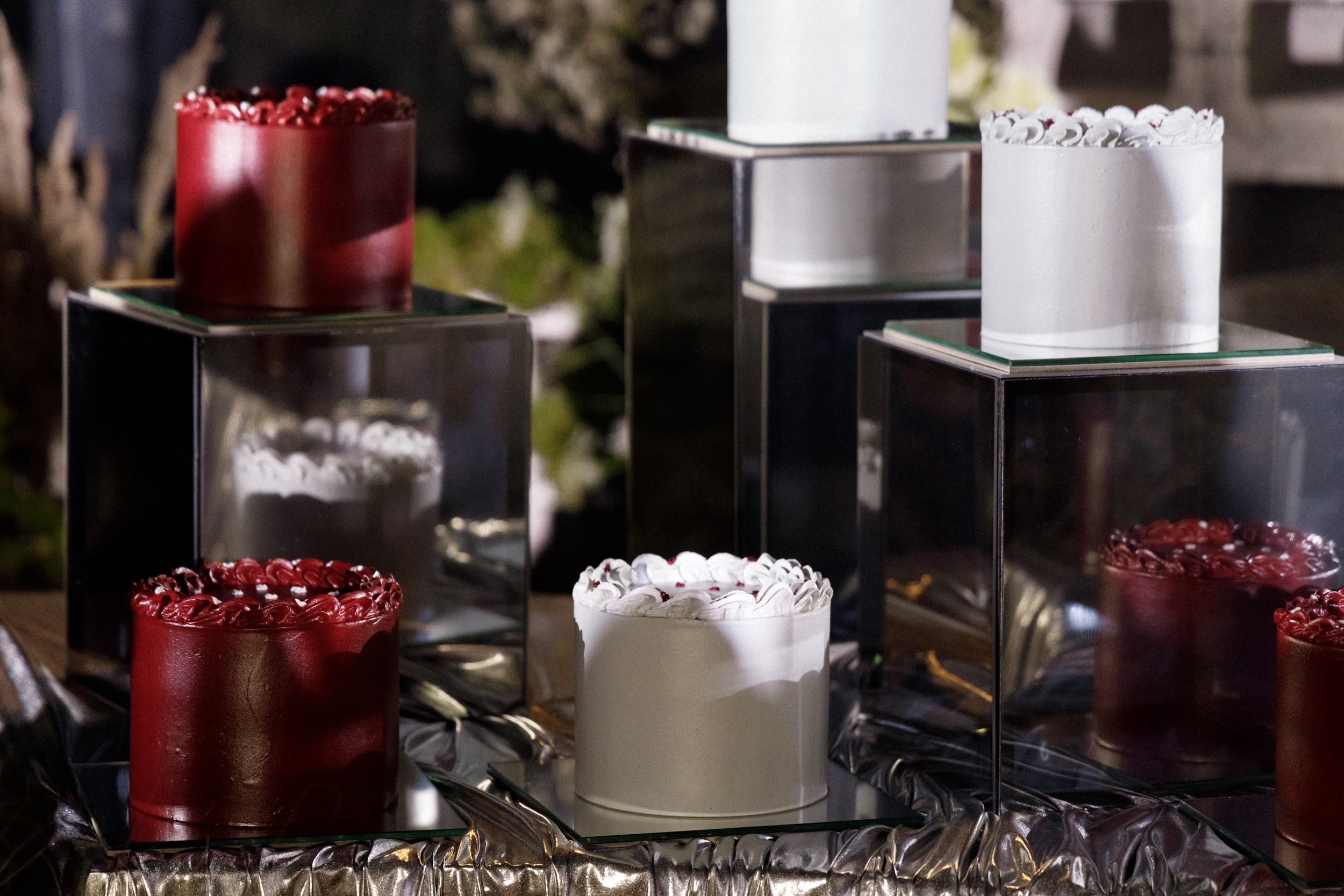 Остановка - ЛЮБОВЬ